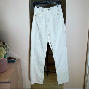 High Rise Straight Leg Jeans (NEVER WORN)